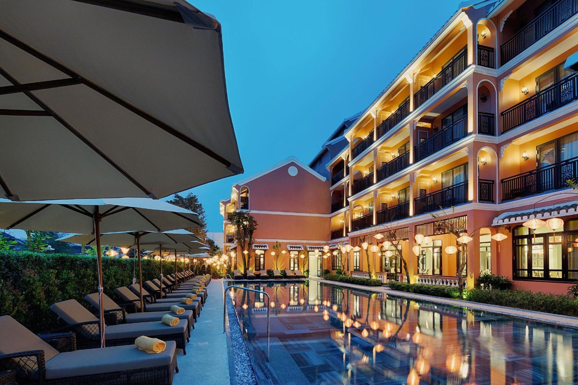 อัลเลโกร ฮอยอัน . อะ ลิตเติล ลักชัวรี โฮเต็ล แอนด์ สปา Hotel ภายนอก รูปภาพ The Riverview Pool at The River